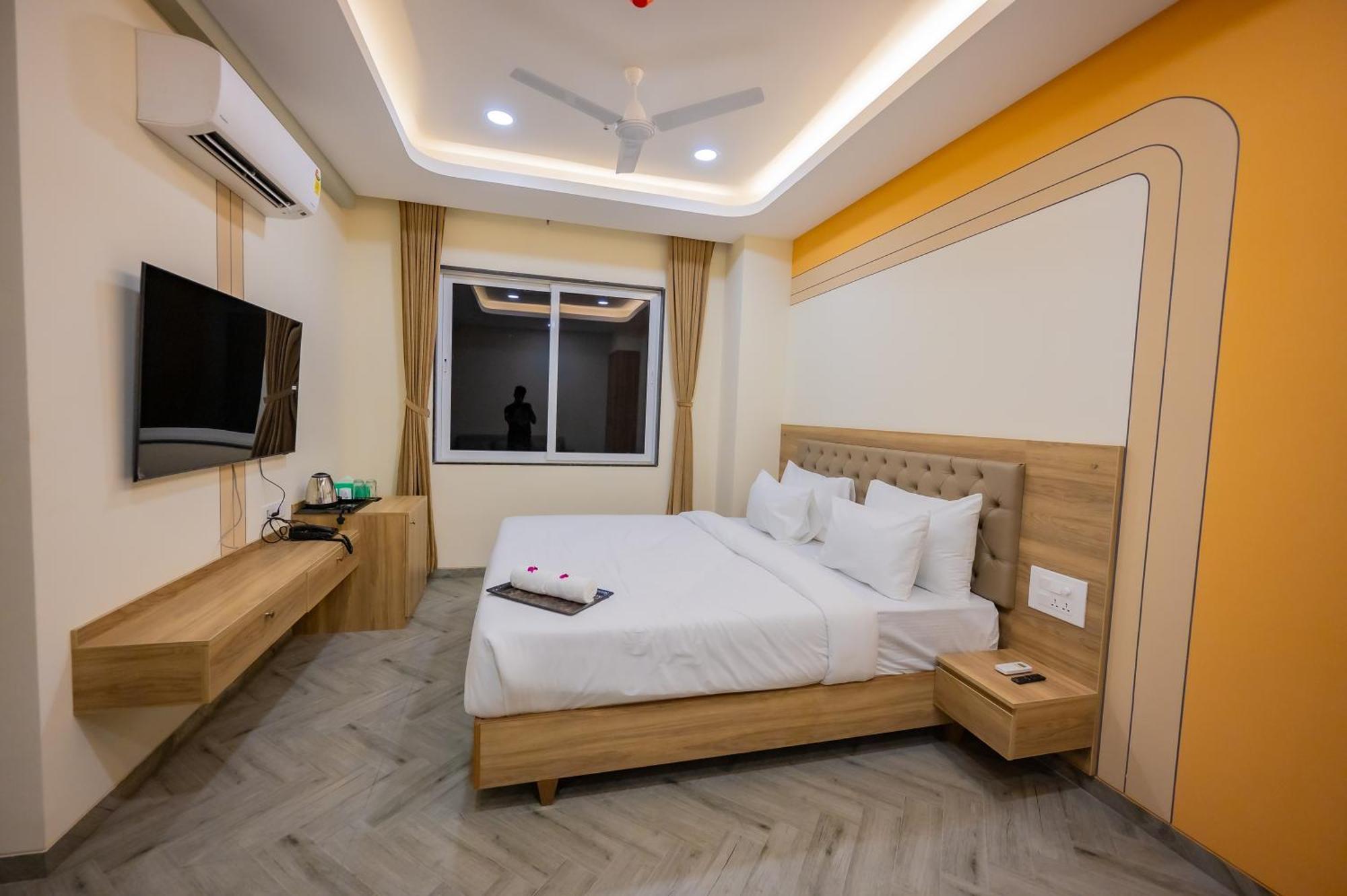 Lotus Leaf Hotel Pali  ภายนอก รูปภาพ