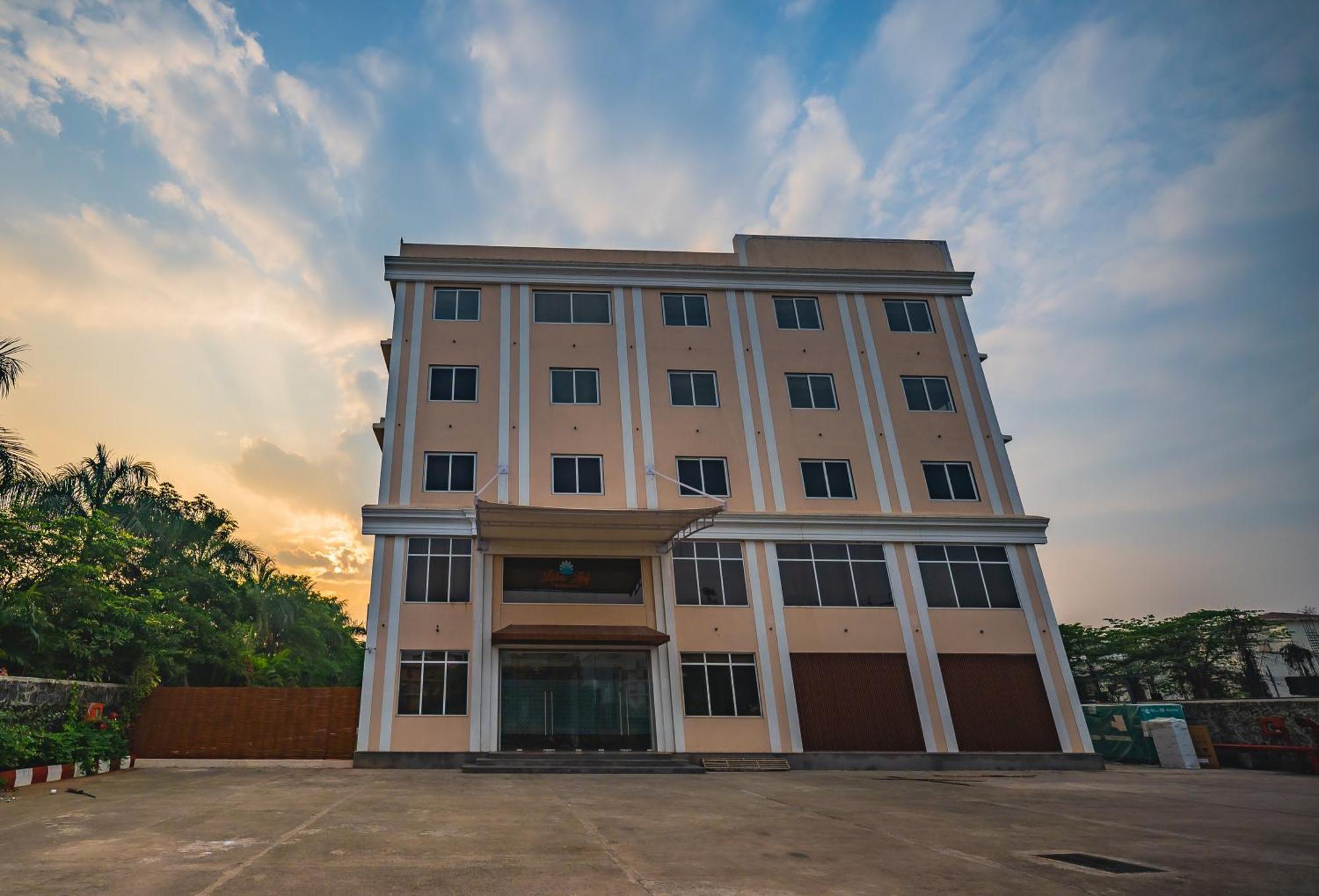 Lotus Leaf Hotel Pali  ภายนอก รูปภาพ